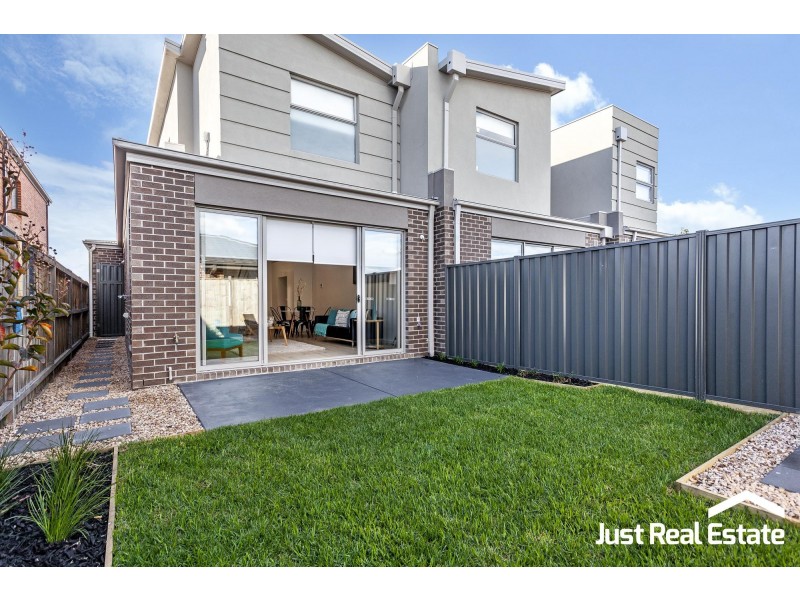 1 Priscilla Place, Pakenham VIC 3810