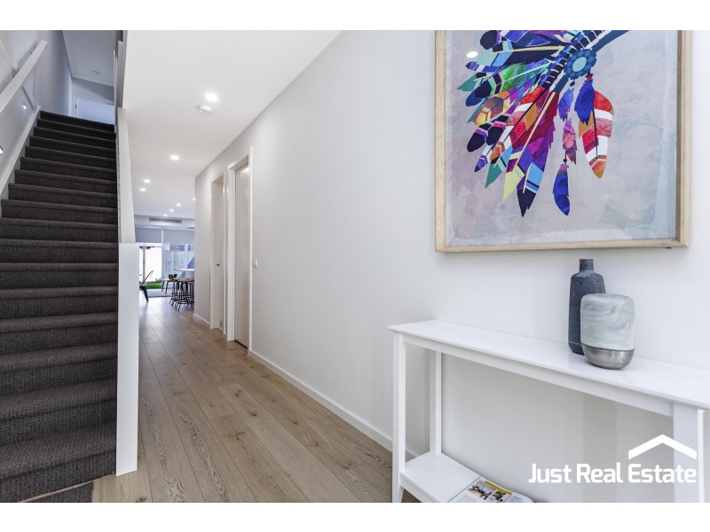 1 Priscilla Place, Pakenham VIC 3810