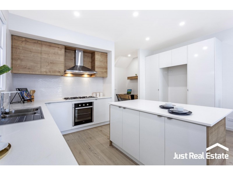 1 Priscilla Place, Pakenham VIC 3810