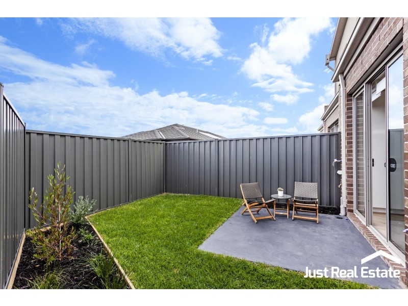 1 Priscilla Place, Pakenham VIC 3810