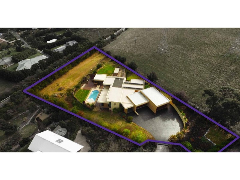 10 Panoramic Terrace, Berwick VIC 3806