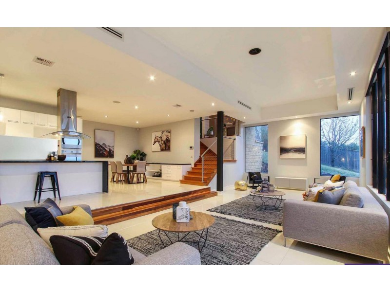 10 Panoramic Terrace, Berwick VIC 3806