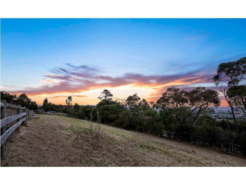 10 Panoramic Terrace, Berwick VIC 3806