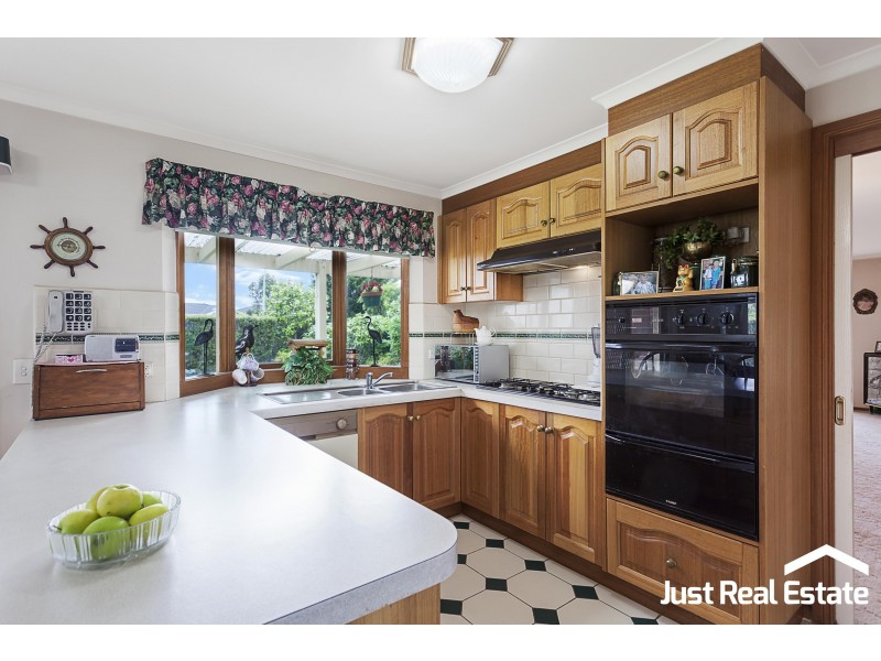 6 Kylie Court, Hallam VIC 3803