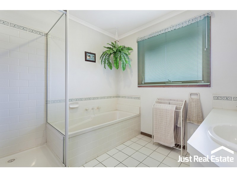 6 Kylie Court, Hallam VIC 3803