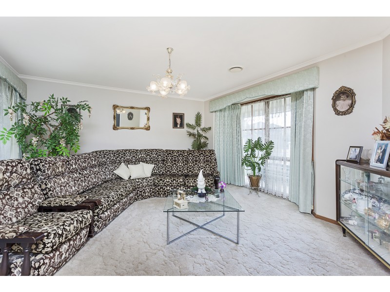 6 Kylie Court, Hallam VIC 3803