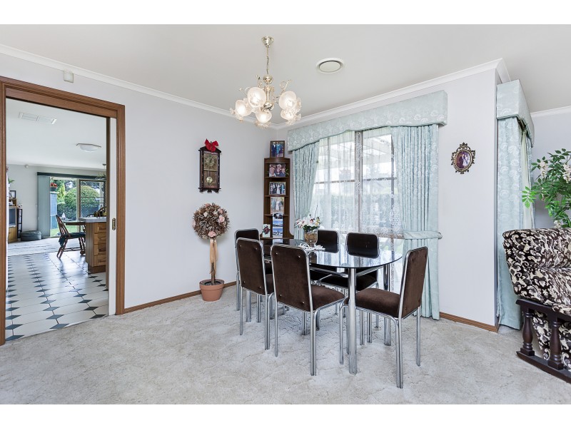 6 Kylie Court, Hallam VIC 3803