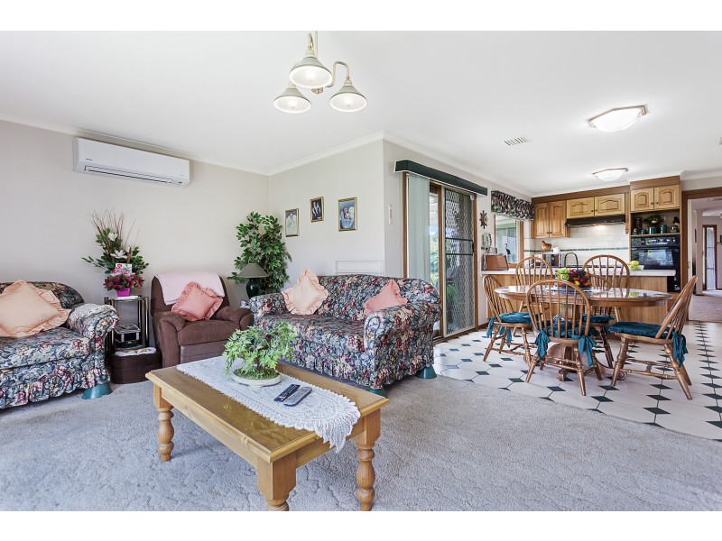 6 Kylie Court, Hallam VIC 3803