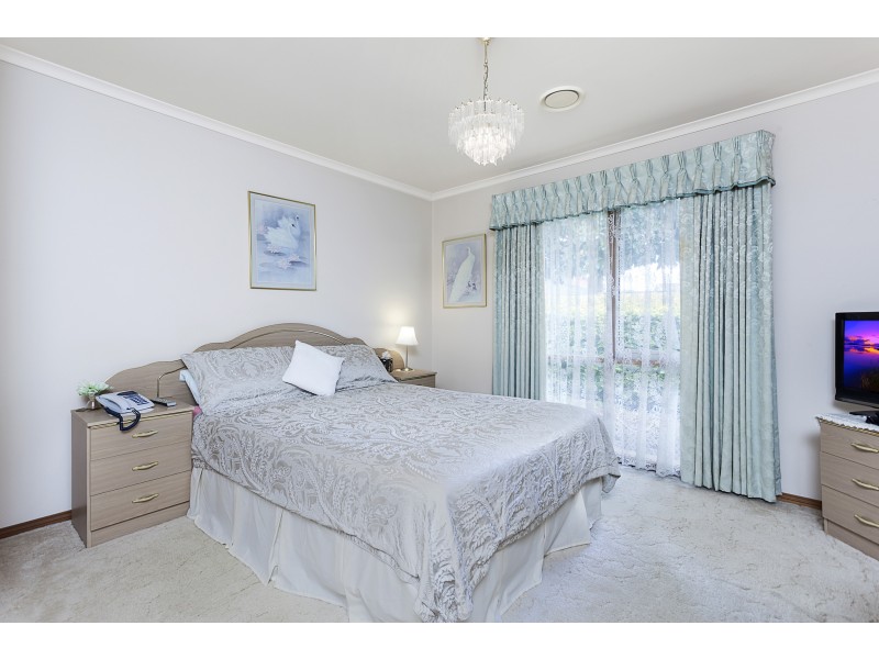 6 Kylie Court, Hallam VIC 3803