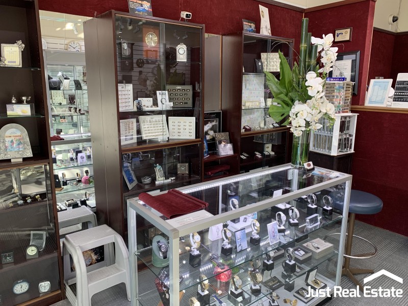 2 Blackburne Square, Berwick VIC 3806