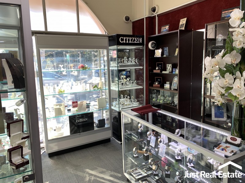 2 Blackburne Square, Berwick VIC 3806