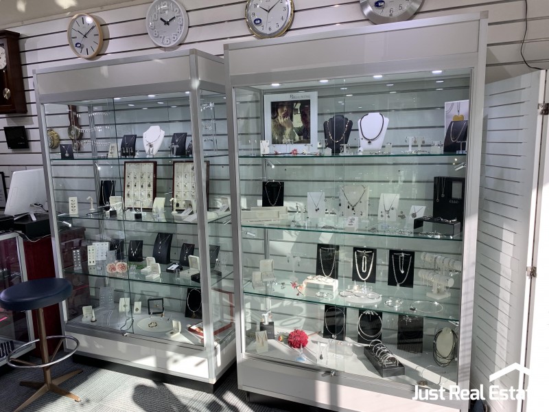 2 Blackburne Square, Berwick VIC 3806