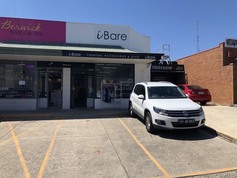 16 Adams Lane, Berwick VIC 3806