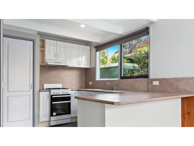 64 Darling Way, Narre Warren VIC 3805