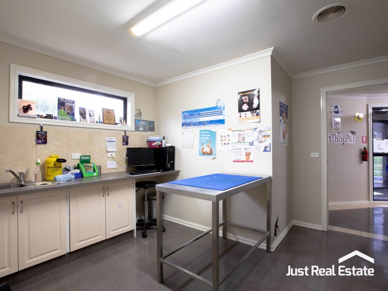 11 Tilmouth Place, Narre Warren South VIC 3805