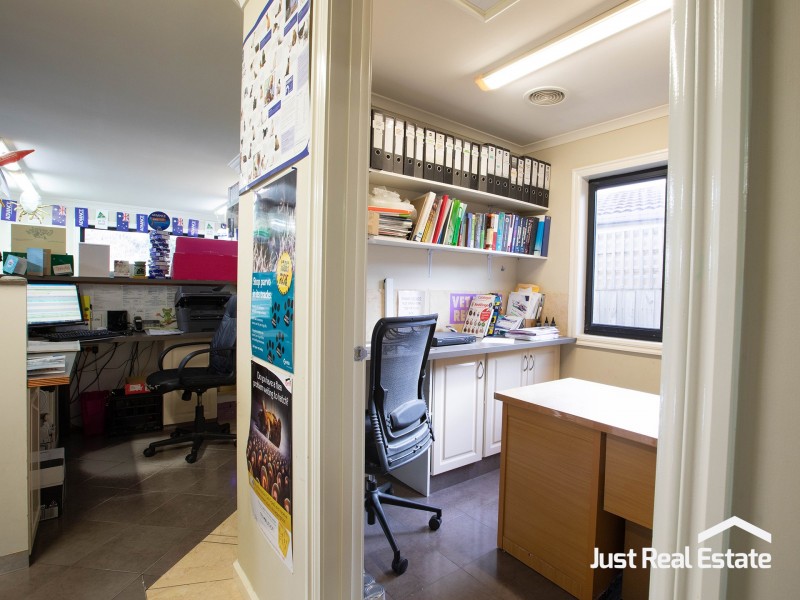 11 Tilmouth Place, Narre Warren South VIC 3805