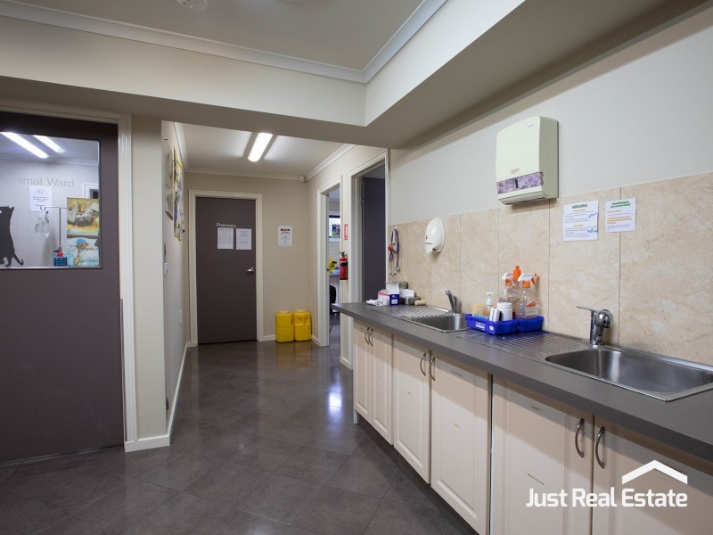 11 Tilmouth Place, Narre Warren South VIC 3805