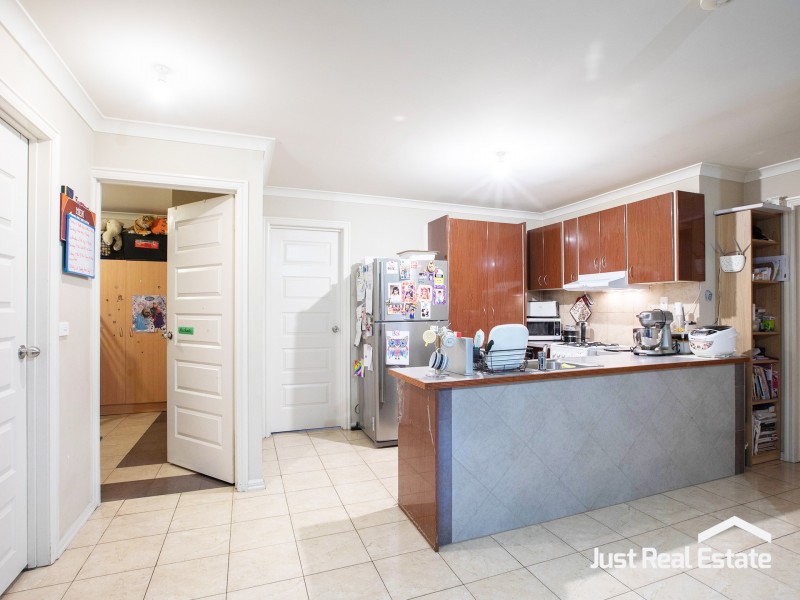 11 Tilmouth Place, Narre Warren South VIC 3805