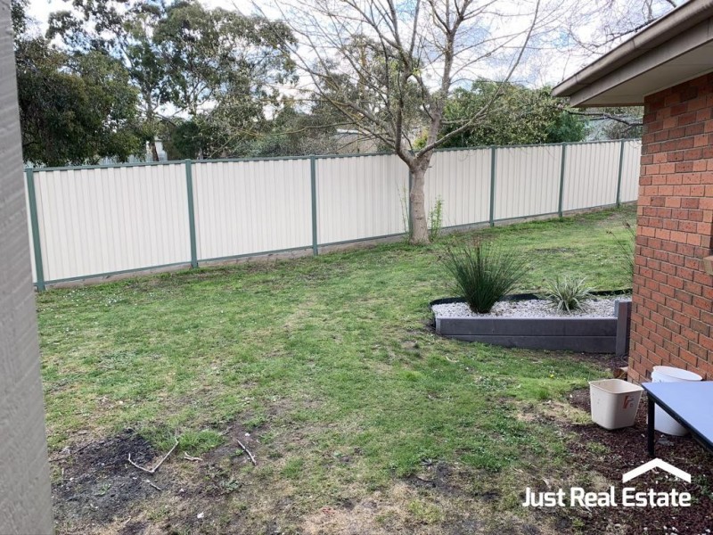 19 Damien Court, Pakenham VIC 3810