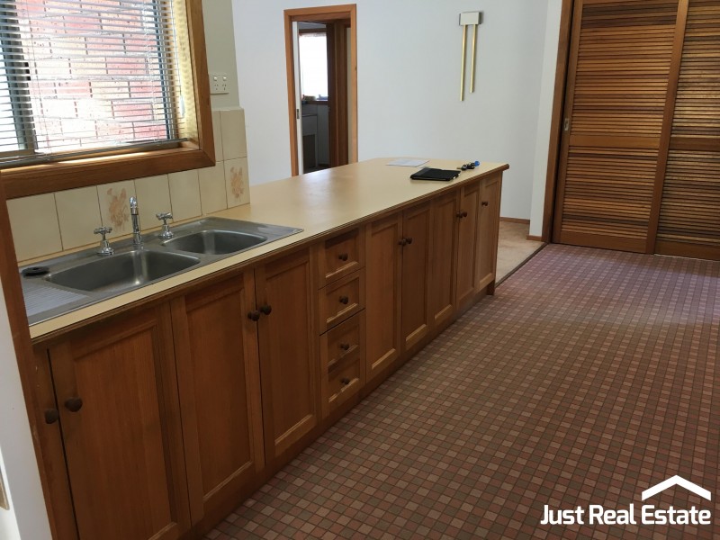 19 Damien Court, Pakenham VIC 3810