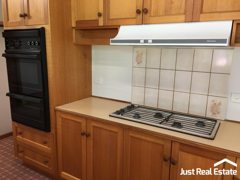 19 Damien Court, Pakenham VIC 3810