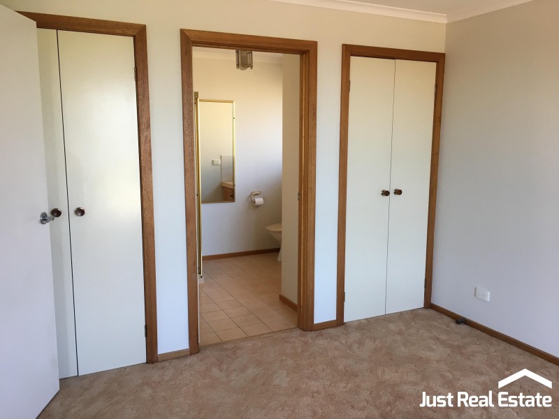 19 Damien Court, Pakenham VIC 3810