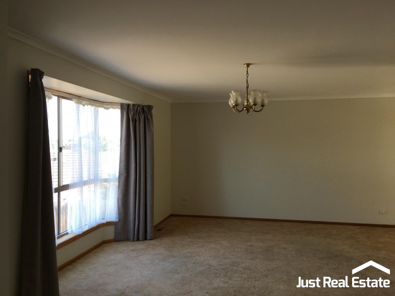 19 Damien Court, Pakenham VIC 3810