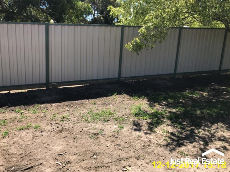 19 Damien Court, Pakenham VIC 3810