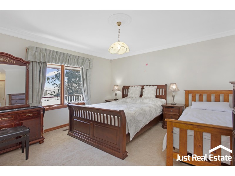 5 Sugarloaf Avenue, Lynbrook VIC 3975