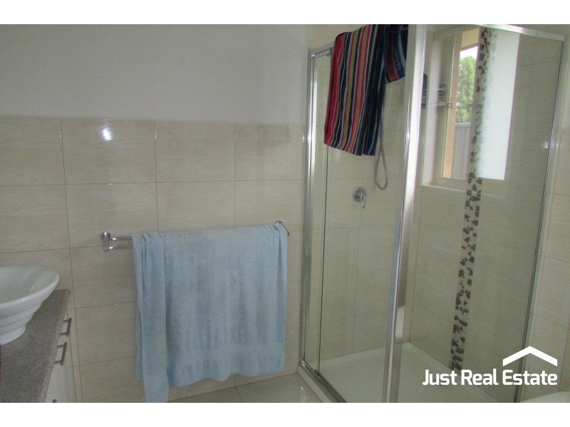 7A King David Court, Hampton Park VIC 3976