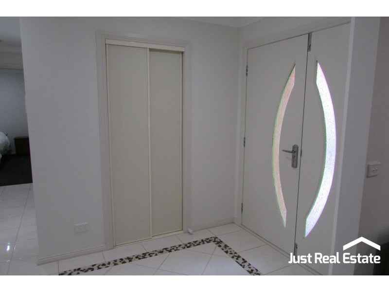 7A King David Court, Hampton Park VIC 3976