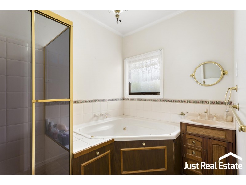 79 Rooks Road, Mitcham VIC 3132