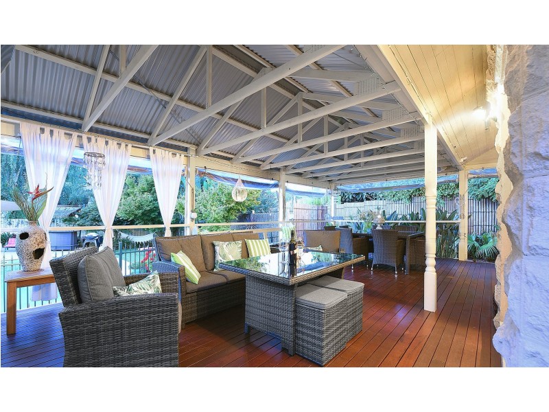 15 Melville Park Drive, Berwick VIC 3806