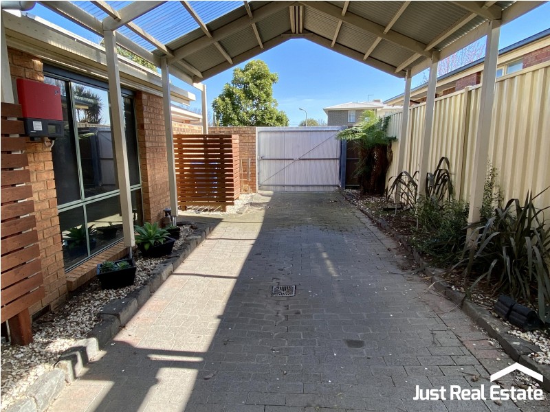 15 Murndal Court, Berwick VIC 3806