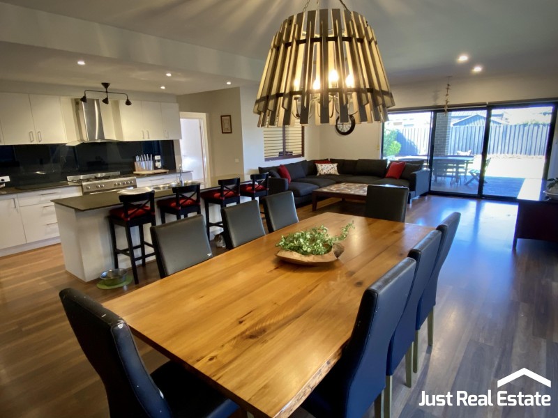 5 Dana Street, Officer VIC 3809