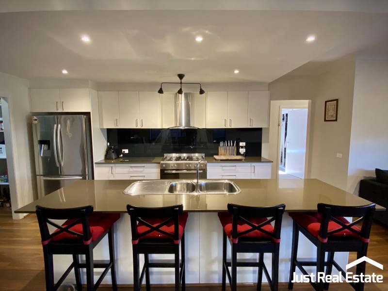 5 Dana Street, Officer VIC 3809