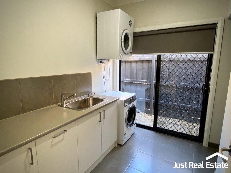 5 Dana Street, Officer VIC 3809