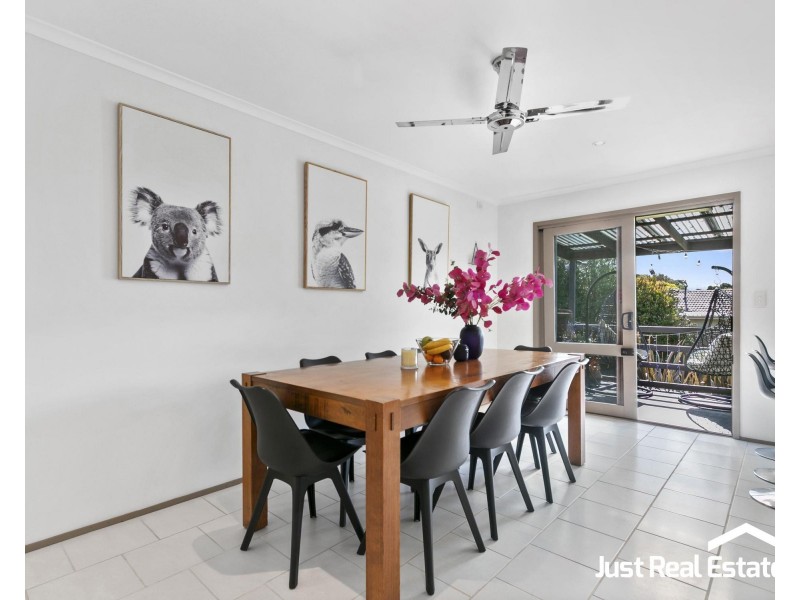 43 Mildura Crescent, Endeavour Hills VIC 3802