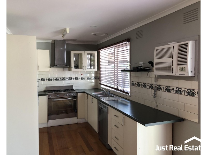 20 Saxonwood Drive, Narre Warren VIC 3805
