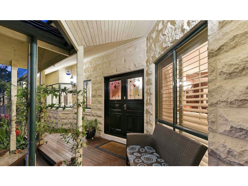 15 Melville Park Drive, Berwick VIC 3806