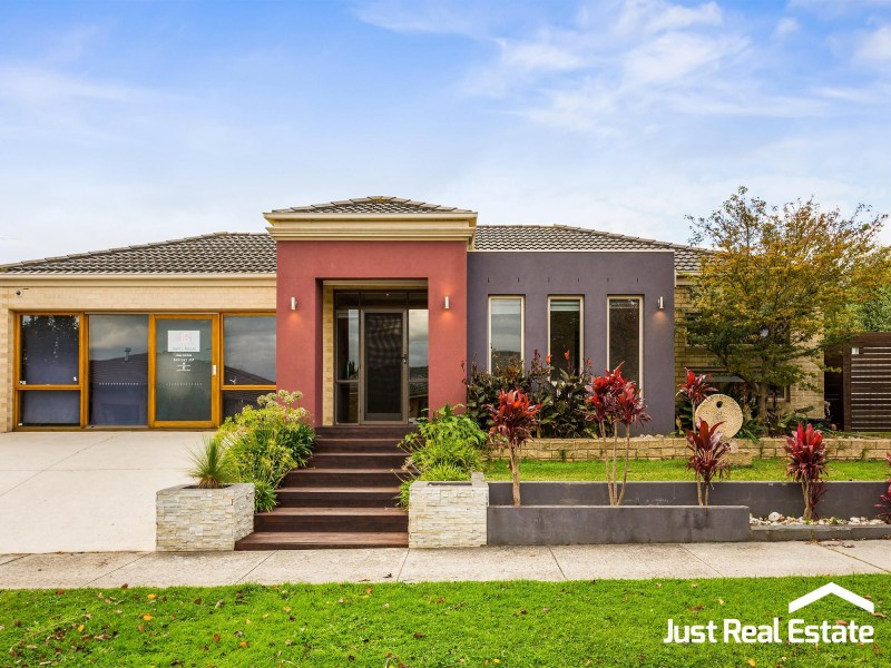 12 Lauradan Avenue, Berwick VIC 3806