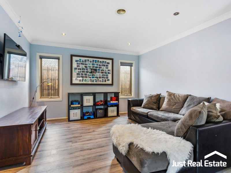 12 Lauradan Avenue, Berwick VIC 3806