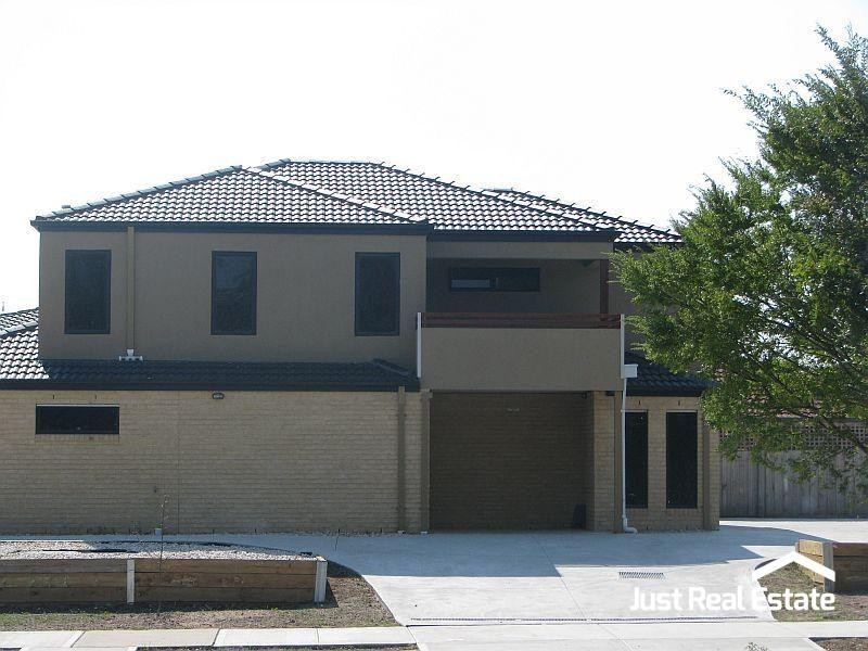 1/11 Tilmouth Place, Narre Warren South VIC 3805