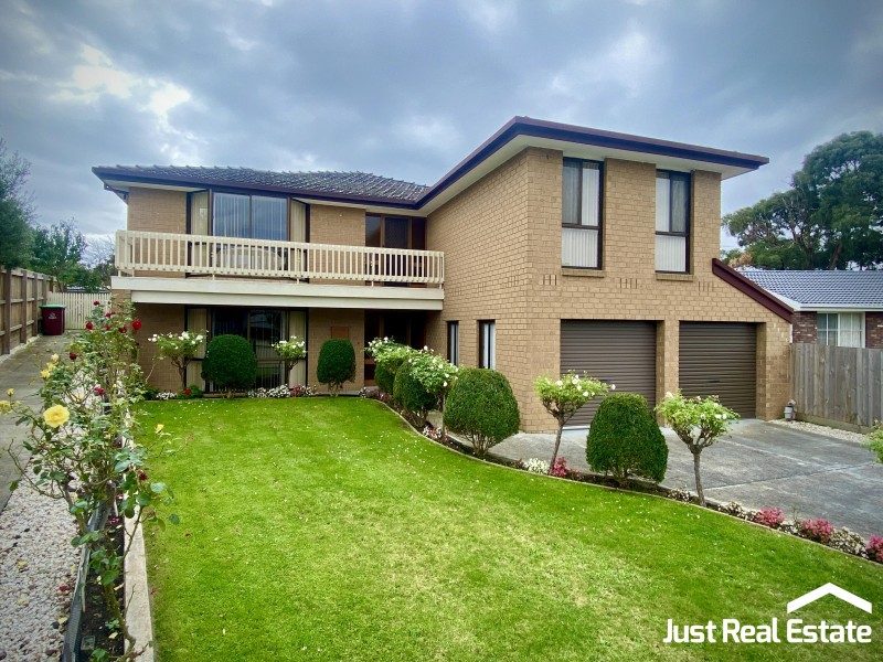 15 Woodlands Crescent, Narre Warren VIC 3805