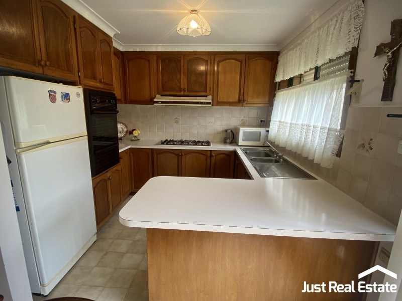 15 Woodlands Crescent, Narre Warren VIC 3805