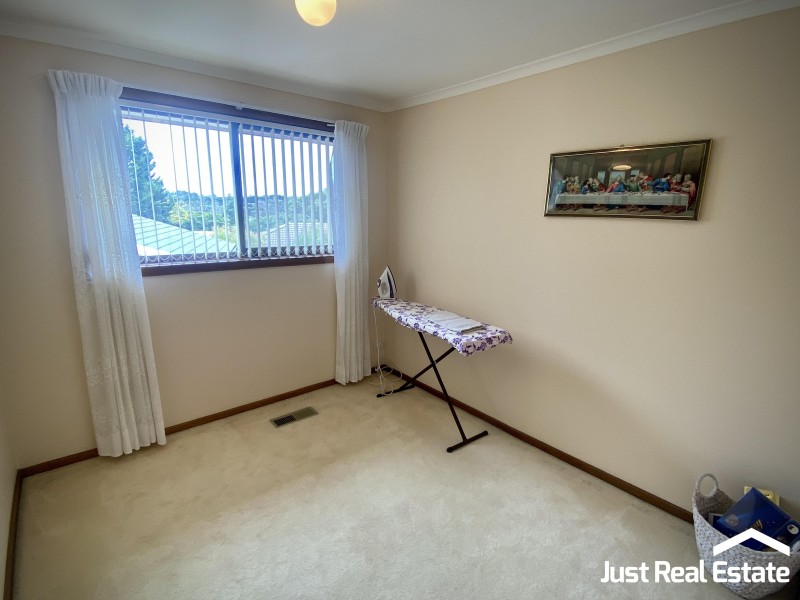 15 Woodlands Crescent, Narre Warren VIC 3805