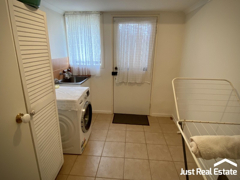 15 Woodlands Crescent, Narre Warren VIC 3805