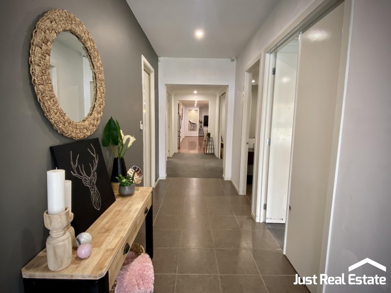 70 Wurundjeri Boulevard, Berwick VIC 3806