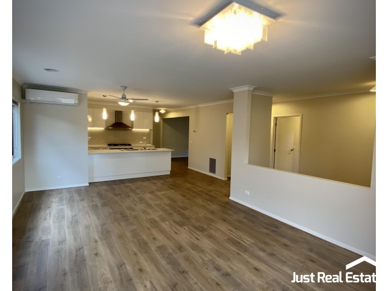 26 Campanella Avenue, Officer VIC 3809