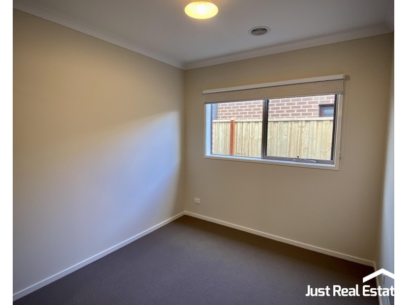 26 Campanella Avenue, Officer VIC 3809